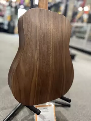 Taylor Guitars - BT1 Baby Taylor Sitka Spruce/Layered Walnut Acoustic Guitar with Gigbag 2